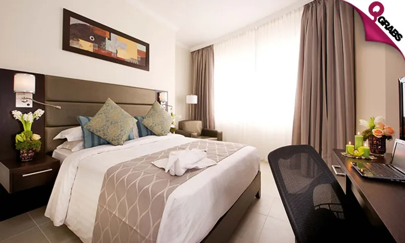 Executive Room Staycation for TWO with Breakfast, Lunch, OR Dinner Buffet at The Royal Riviera Hotel!